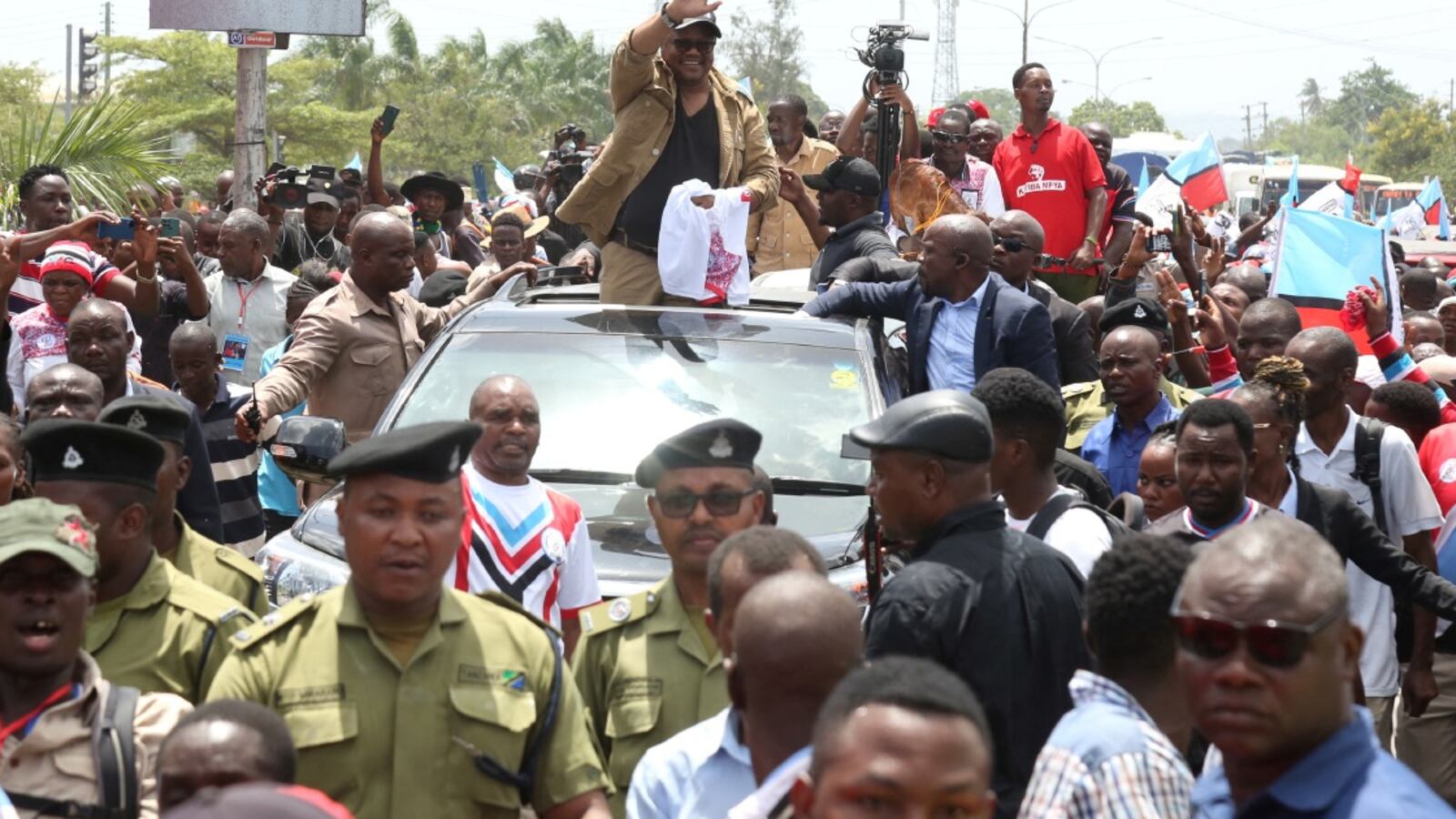 Tundu Lissu with Supporters